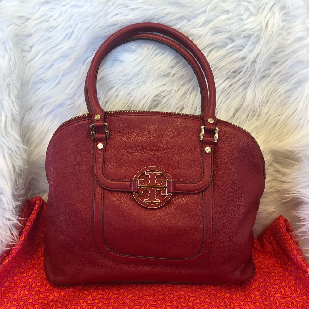 ☀️Tory Burch Amanda Dome Pebbled Leather Bag☀️